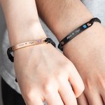 Bracelets Tissés Réglable Lot de 2 Personnalisé avec Noms Cadeau de Saint-Valentin et d'Anniversaire pour Couple