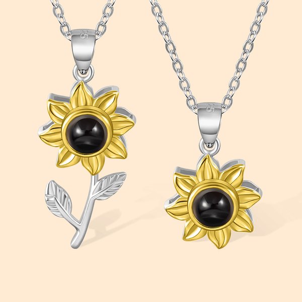 Collana personalizzata di girasoli con proiezione di foto in 100 lingue I love you