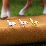 Boucle d'Oreilles en Forme de Cheval Galopant Personnalisé avec Initiale Bijoux d'Argent Cadeau d'Anniversaire Saint-Valentin pour Amatrice de Cheval