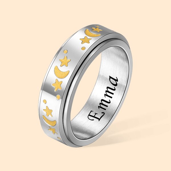 Bague en Acier Inoxydable Personnalisée avec Nom Motif de Lune et Étoile Lumineuse Cadeaux Anniversaire Anti-Stress pour Hommes Femmes