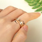 Bague en Acier Inoxydable Personnalisée avec Nom Motif de Lune et Étoile Lumineuse Cadeaux Anniversaire Anti-Stress pour Hommes Femmes