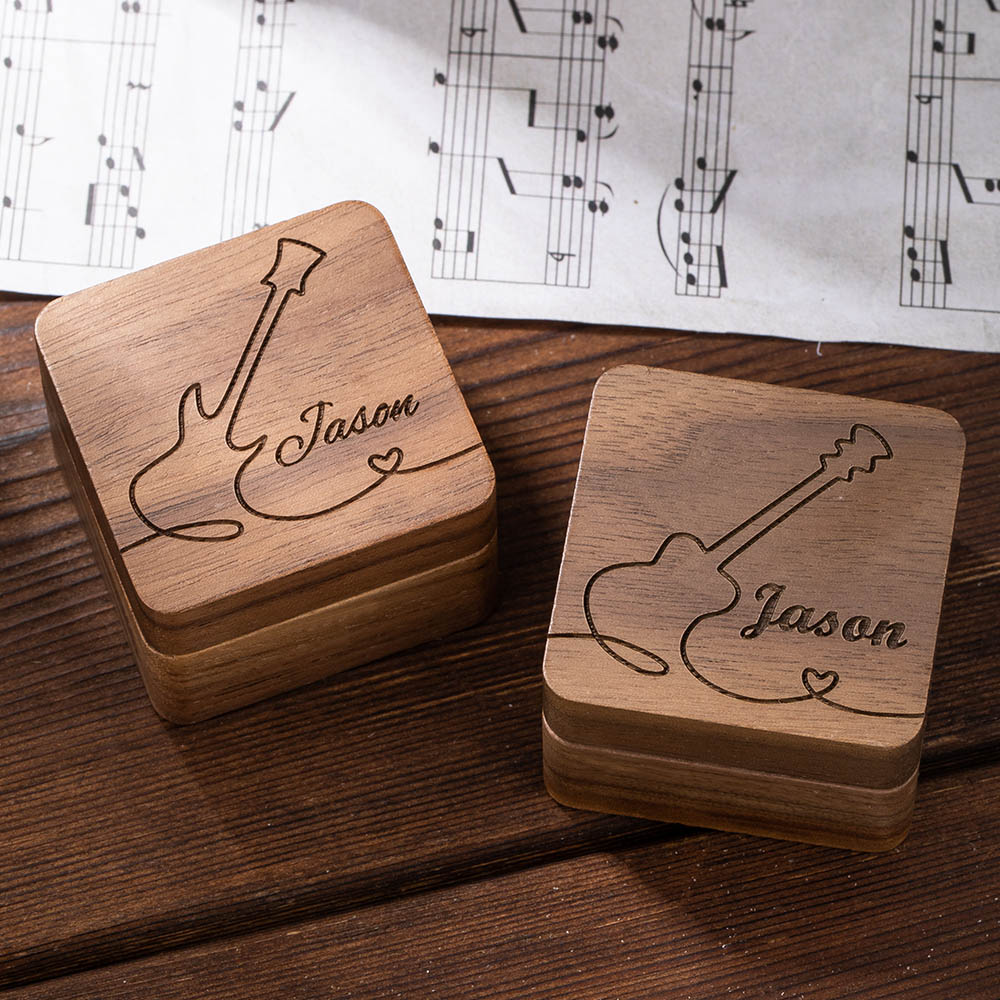 Personalisiert: Holz-Gitarrenplektrum-Box Mit Gravur & 3 Holzplektren – Aufbewahrung Für Standard-Plektren | Geschenk Für Gitarristen