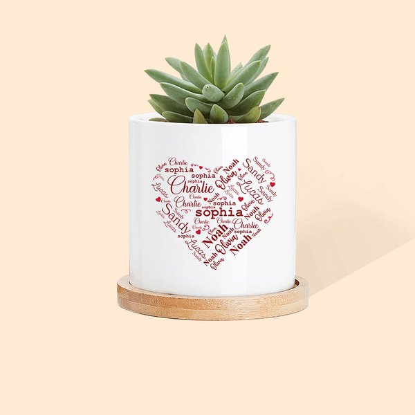 Maceta personalizada con los nombres de los miembros de la familia en forma de corazón para la abuela y la madre