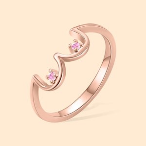 Bague de Seins Personnalisée avec Pierre de Naissance pour Sensibilisation au Cancer du Sein et Célébration de l'Allaitement Cadeau pour Femme