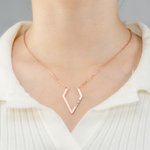 Collier Gravé Personnalisé avec Texte Optionnel Porte-Bague pour Médecin Chirurgien