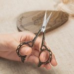 Personalized Vintage European Design Scissors with Engraved Wooden Magnetic Box Embroidery Sewing Handcraft Gift for Sewing Enthusiast