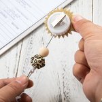 Personalized Sunflower Leopard Glitter Fashional Beaded Retractable Badge Reel And Buddy Gift for Medical Staff