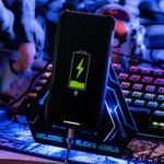 Personalisierte Multi-Color-LED-Telefonständer mit Fernbedienung Text und Buchstaben Spiel Zimmer Desktop-Dekor Geschenk für Game Lover