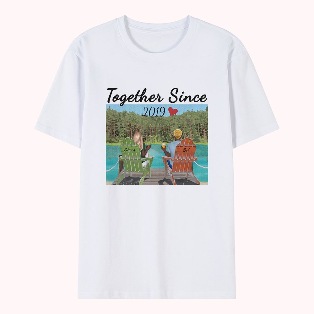 T-shirt personnalisé de voyage de conception de vacances de couple d'arbre et de lac