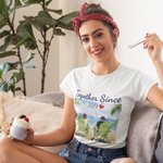 Personifierad strand sommar semester par tillsammans många år T-shirt