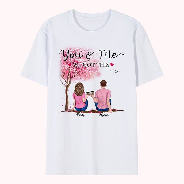 Personalisiertes Sie und ich Paar, das wir dieses Liebes-Baum-T-Shirt zum Valentinstag haben. Grundlegendes Unisex-T-Shirt