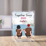 Personalisierte Paar sitzt am See Berg Blume Acryl Plaque Boyfriend Geschenke Schreibtisch Ornament