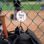Henkilökohtainen nimi kirjailtu nahka akryyli Baseball Softball laukut haltija Tag lahjat urheilun pelaajille ystäville Lovers