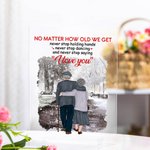 Henkilökohtainen rakkaudenjulistus Lyyrinen runous Rakastan sinua Vanha pariskunta Walking in the Snow Akryyli Plaque Ystävänpäivä Lahja Desk Ornamentti