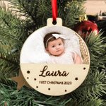 Personalisierte Baby's First Christmas Holzkugel mit Foto