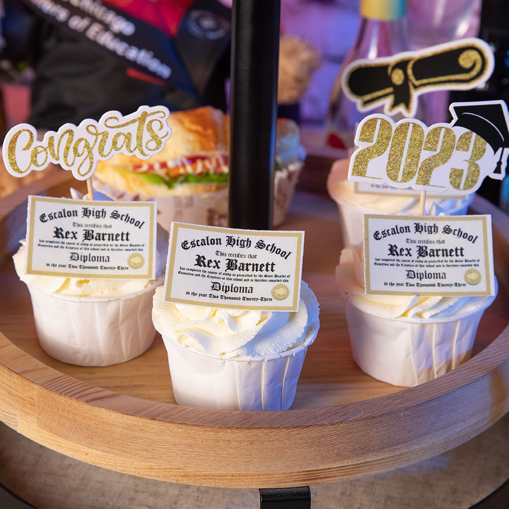 Personalized Set of 10 Edible Graduation Diplomas Cupcake Toppers for