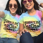 Personalisierte School's Out für Sommer letzten Tag der Schule Tie-Dye T-Shirt Lehrer Studenten Graduierung Saison