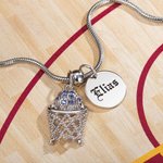 Collar colgante personalizado de baloncesto de cristal estereoscópico con nombre y número grabados Regalo para amante del baloncesto
