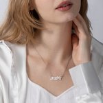 Chaîne avec Nom Personnalisé Collier de Fleur de Naissance Cadeau d'Anniversaire pour Elle