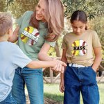 Personlig namnskjorta för softboll och baseboll för mamma till båda sporterna Kortärmad Casual Tee