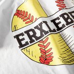 Personlig namnskjorta för softboll och baseboll för mamma till båda sporterna Kortärmad Casual Tee