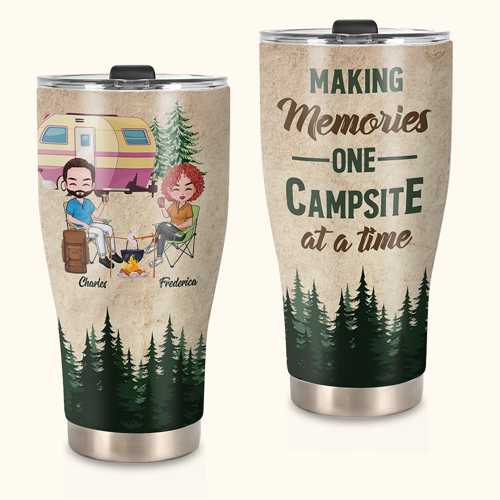 Cadeau d'anniversaire de la Saint-Valentin pour un couple de campeurs.