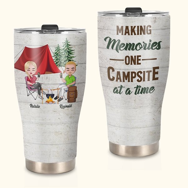 Personlig Making Memories One Campsite at A Time 30 oz Curved Tumbler Jubileumspresent för campingpar