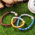 Personalisierte Sport Themed Baseball Basketball Fußball Heishi Armband Tonperlenarmband mit Namen Sport Party Team Geschenk für Sportliebhaber