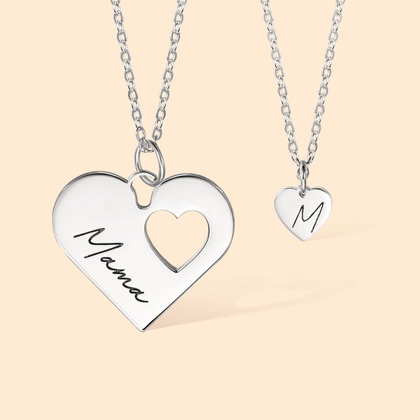 Paire de Pendentifs Mère-Fille en Cœur Personnalisés avec Prénom et Initiale Gravés Cadeau Fête des Mères pour Maman et Fille