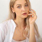 Collier Personnalisé avec Pierre de Naissance Nom et Fleur Cadeau d'Anniversaire Fête des Mères pour Mère Femme