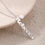 Henkilökohtainen Vertical 1-4 Nimi kaulakoru Sterling Silver repsottaa nimi kaulakoru Minimalistinen sydän charmia lahja hänelle