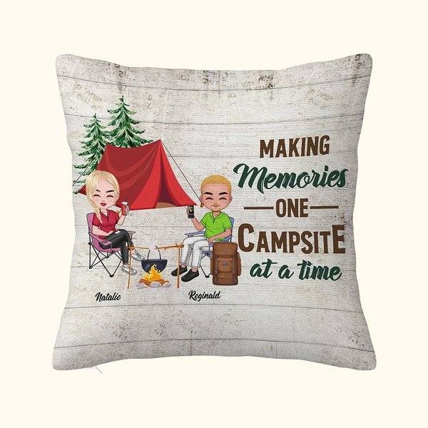 Couvre oreiller personnalisé Making Memories One Campsite At A Time Cadeau d'anniversaire pour un couple de campeurs Décor de canapé