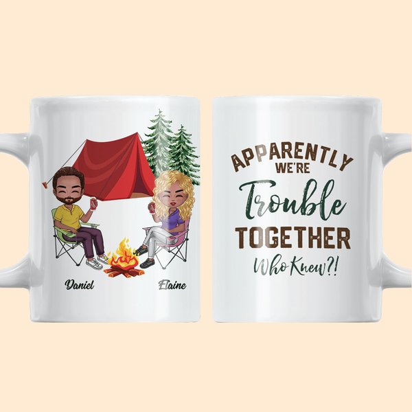 Personlig Vi er visstnok i trøbbel sammen Hvem visste det Hvitt keramisk krus Gave til bestevenn Par Campingelskere