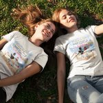 Personalisierte Partner in Crime Just Remember Wenn wir erwischt werden Ich bin taub und du sprichst nicht Englisch T-Shirt Freundschaft Geschenk für 
