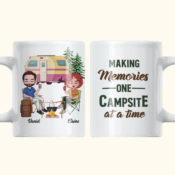 Personlig Making Memories One Campsite At A Time 11 oz eller 15 oz hvitt keramisk krus Gave til bestevenn