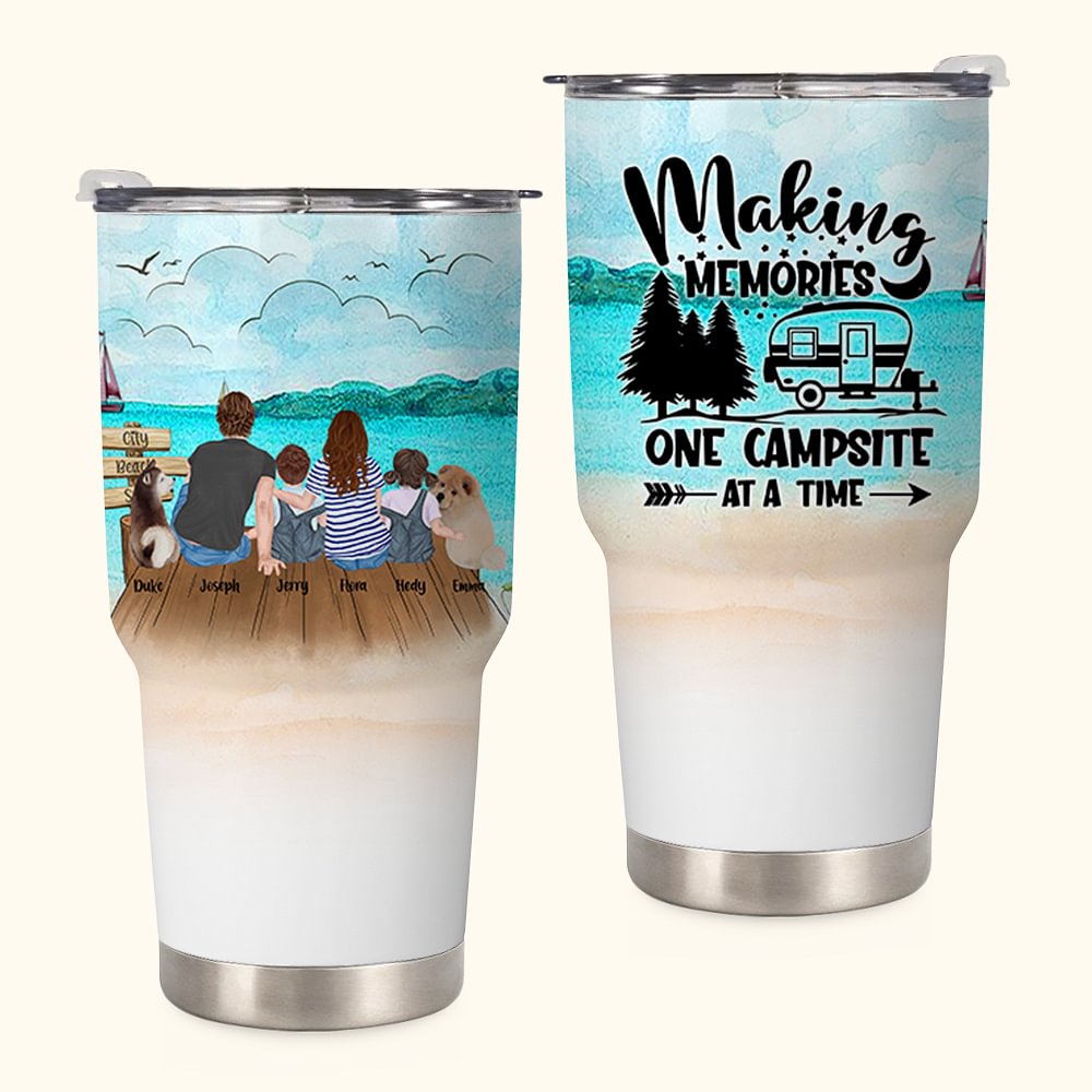 Cadeau d'anniversaire personnalisé Making Memories Family with Pets Camping 30oz Tumbler Cadeau d'anniversaire pour la famille et le couple