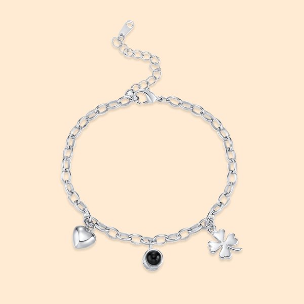 Gepersonaliseerde Vierbladige Klaver Foto Projectie Armband Vrouwen Armband met Ik hou van je in 100 talen Cadeau voor haar Herdenkingscadeau Verjaard