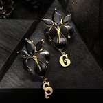 Personalizado Iris Flor Pendientes con Gota Inicial Negro Estilo de la boda cuelgan Iris Pendientes de circón para la dama de honor Mujeres Chica Joye