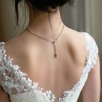 Collier Prénom Horizontal Personnalisé sur Branche d'Olivier Ornée de Pierre de Naissance Cadeau Mariage Anniversaire Saint-Valentin pour Femme
