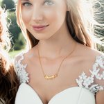 Collier Prénom Horizontal Personnalisé sur Branche d'Olivier Ornée de Pierre de Naissance Cadeau Mariage Anniversaire Saint-Valentin pour Femme