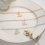Collar personalizado hecho a mano alfabeto inicial con el encanto del corazón Tiny para novia Dama de honor Amigos Joyería Día de la Madre Día de San 