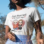 Personalisierte gerade geheiratet vor vielen Jahren T-Shirt Valentinstag Geburtstag Jahrestag Geschenk für Paar Frau Freundin Ehemann