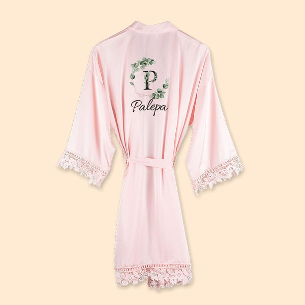 Robe de mariée personnalisée en satin avec bordures en dentelle Cadeau de mariage pour l'enterrement de vie de jeune fille Cadeau de mariage pour l'en