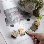 Personalisierte Hochzeit Poster mit Just Married Geld Auto Design Home Dekoration Bargeld Geschenk für Flitterwochen Paar Newlyweds