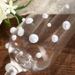 Personlig uppsättning av 2 graverade bröllopskristall 7,5 oz champagneflöten prydda med pärlor och band Jubileumsbröllopsgåva för nygifta par