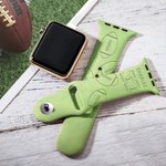 Bracelet de Montre en Silicone Personnalisé avec Nom Numéro Motif de Balle de Sport Accessoire pour Apple Watch Cadeau pour Femme Homme