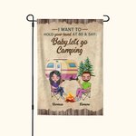 Bandera de jardín personalizada I Want to Hold Your Hand at 80 and Say Baby Let's Go Camping Regalo de San Valentín