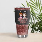 Henkilökohtainen Besties kaareva Tumbler Tässä on toinen vuosi Bonding yli alkoholin sietäminen Idiootit ja pitää toisiaan järjissään lahja ystävälle