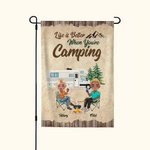 Bandera de jardín personalizada Life is Better When You're Camping Cumpleaños San Valentín Regalo para pareja