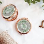 Specchio per il trucco pieghevole in stile eucalipto personalizzato per la damigella d'onore o l'addio al celibato